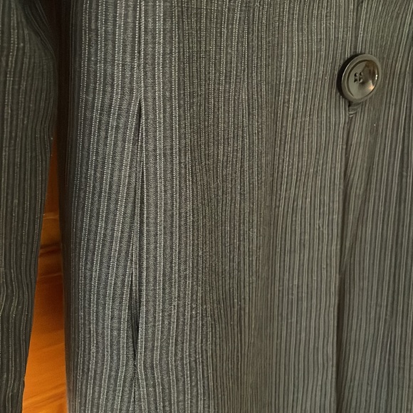 Stunning pinstripe tailored suit long blazer Christian Chenail for Muse - Picture 8 of 12